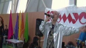 В добрый час - поет Игорь Заиконников (Спартакиада на Стадионе Динамо) 2015