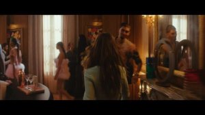 Perrier (Lily Collins) (2024)
