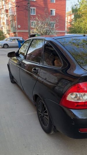 Приора 2011 год 140000₽