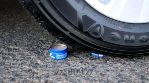 Aplastando Cosas Crujientes y Suaves! Bombillas VS Rueda de Coche