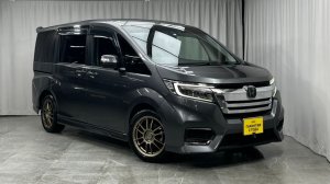 Обзор Honda Stepwgn 2018 года