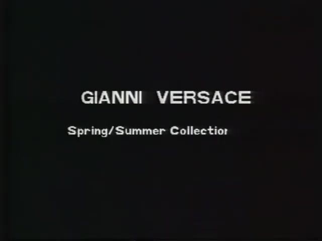 Показ коллекции Gianni Versace весна-лето 1991