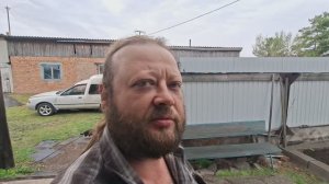 Бегу сажать с утра первые растишки в землю Урожай подсолнуха будет отменный ПОДВАЛ ИЛЬИЧА Сибирь