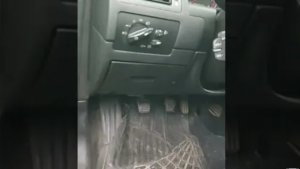 Ford Mondeo 3 (2006): расположение диагностического разъёма OBD2