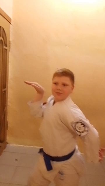 Эдит с моим другом.mp4