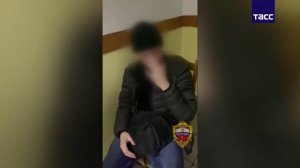 📹 Подросток пытался отобрать сумку с 3,8 млн рублей у мужчины в Москве. Молодого человека задержали