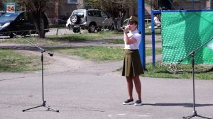 Фронтовые песни и поздравления в честь абаканцев-тружеников тыла звучат в жилом районе «Западный»