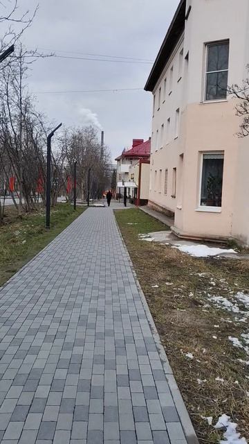 Г.Ковдор 6 мая 2026 Мурал на ул. Ленина. 8