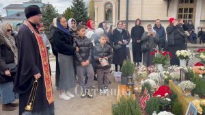 О. Дионисий служит на Пасху у могил о. Илиодора , о. Илия, в часовне у братьев 12.04.2026 год