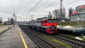 Тепловоз 2М62-0828 следует резервом