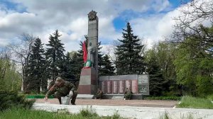В преддверии Дня Победы по всей России приводят в порядок военные мемориалы.