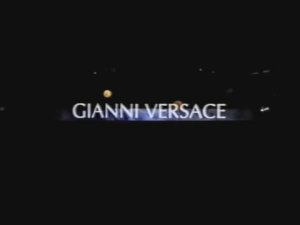 Показ женской коллекции Gianni Versace весна-лето 1994. Часть 1.