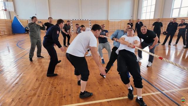 В Черкесске прошла спартакиада полицейских, посвященная Победе в Великой Отечественной войне смотреть онлайн