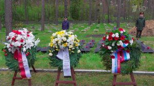 В немецком Потсдаме прошла траурная церемония перезахоронения 80 красноармейцев.