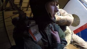 Прыжок с парашютомд-6 (высота 800 метров)