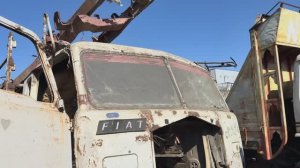 Реставрация 50 летнего итальянского грузовика. Пакистан