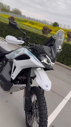 CFMoto 1000 MT-X