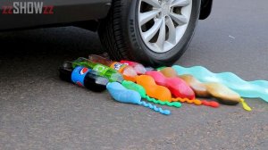 Aplastando Cosas Crujientes y Suaves! Coca cola ,Sprite ,Fanta ,Mirinda con Globos VS Rueda de Coche