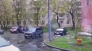 В Москве полицейскими с поличным задержан юноша,учинивший уличный разбой ради хищения 3,8 млн рублей