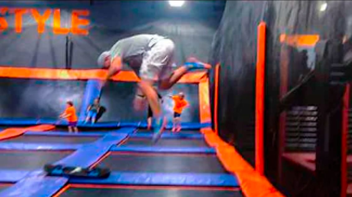 NEW! America′s Funniest Home Videos. When EVERYTHING Goes Wrong💥 Best Fails of the Week Compilation