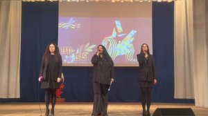 Вокальный коллектив «Каприз» с песней «Весна победы»