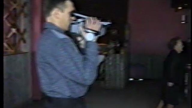 2001. 9 мая.