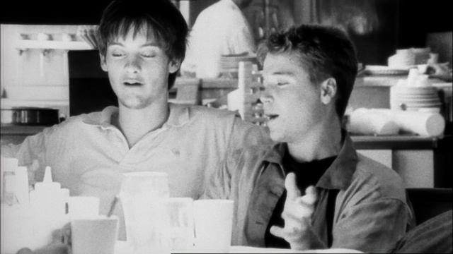 Кафе «Донс Плам» (фильм, 2000)
