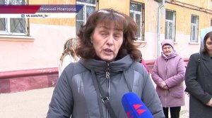 Здание 1955 года постройки на улице Бурденко в Нижнем Новгороде разрушается буквально на глазах