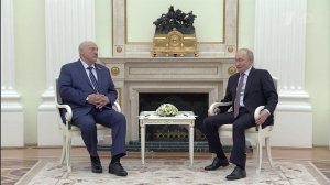 Владимир Путин в Кремле проводит переговоры с президентом Белоруссии Александром Лукашенко