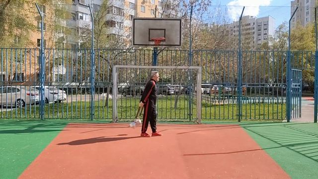 Упражнения с двуручными булавами весом 1.1 кг (21)