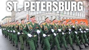 Иностранец видит репетицию парада Победы