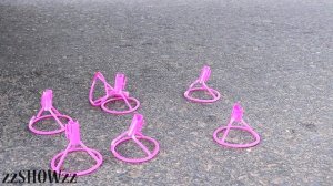 Aplastando Cosas Crujientes! Bombillas VS Rueda de Coche