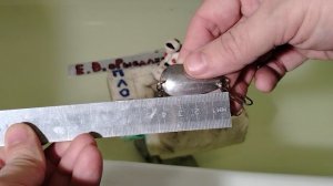 ИНТЕРЕСНАЯ БЛЕСНА КАЁН ДЛЯ РЫБАЛКИ ИЗ СССР,ПРОВЕРЯЕМ ЕЕ ИГРУ В ВАННОЙ.НОСТАЛЬГИЯ ПО СССР.