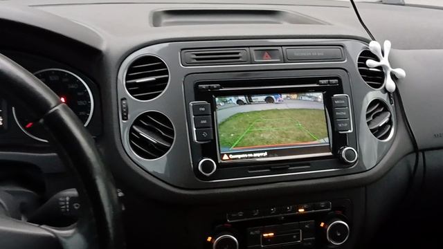 Volkswagen Tiguan 5N 2011г RCD510 Bosch + камера RGB в ручку.