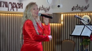 Марина Соболева песня «День рождения»