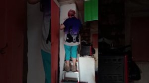 Марина Краюшкина. Подкрашиваем старую печь.