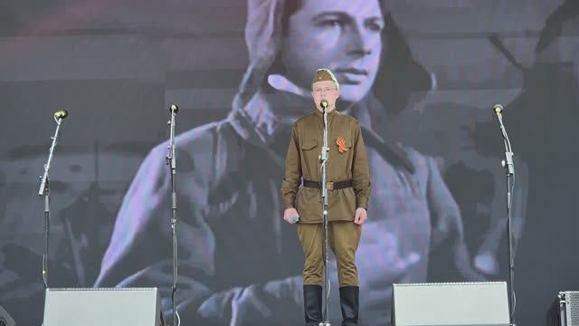 Песня БАЛЛАДА О СОЛДАТЕ концерт 8 мая площадь у Зимнего театра Сочи