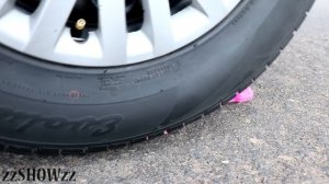 Aplastando Cosas Crujientes! Tolva de Caballo VS Rueda de Coche