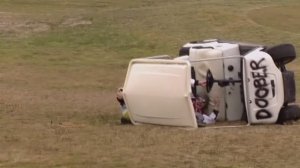 Чудаки (Jackass). Фильм: Чудаки на гольф-карах
