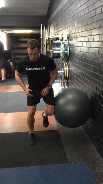 Hip Abduction swiss ball iso | Пират отведение изо с фитболом