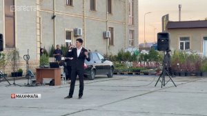 Концерт ко Дню Победы прошел в одном из пунктов временного размещения в Махачкале