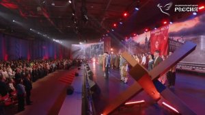 Песня, с которой шли к Победе: «Священная война» в праздничном спектакле в Москве