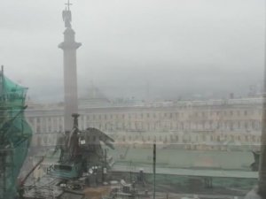 дождь, над Невой туман