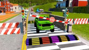 МУЛЬТИКИ ПРО МАШИНКИ: МОЛНИЯ МАККУИН НА ГРУЗОВИКЕ ПРОТИВ ОПАСНЫХ ЯМ 🏎️💥 ТАЧКИ УЛЕТАЮТ В НЕБО