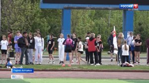 «Бежим к Победе»: на стадионе «Спартак» прошёл легкоатлетический забег в преддверии 9 Мая