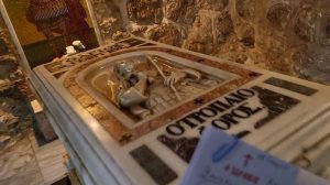 Ваши письма и имена на Литургию я приложила к мироточивой могиле Георгия Победоносца