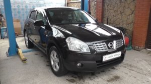 Пришло время заменить лобовое стекло на Nissan Qashqai 2,0 4WD Ниссан Кашкай 2008