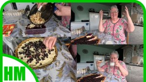 8 мая. И почему я сегодня такая счастливая?  Пеку творожный пирог, салат из свёклы. Болтаю.