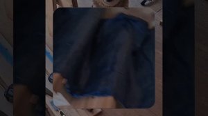 1000057915.mp4 (Собака наблюдает за устройством лестницы на 2-ой этаж в доме А-фрейм)