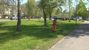 Коммунальные службы Самары приступили к покосу газонов